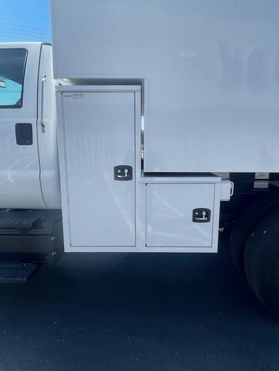 2025 Ford F-650 Standard