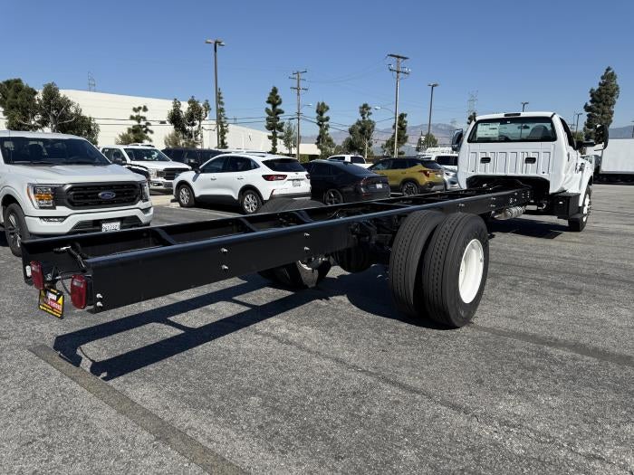 2027 Ford F-750 Preferred