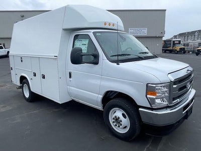 2026 Ford E-350 Standard