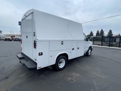 2026 Ford E-350 Standard