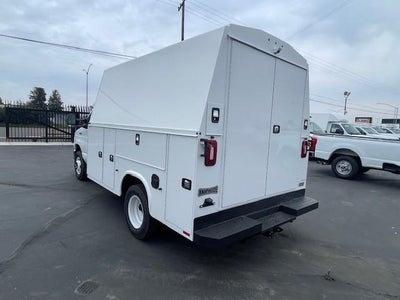 2026 Ford E-350 Standard