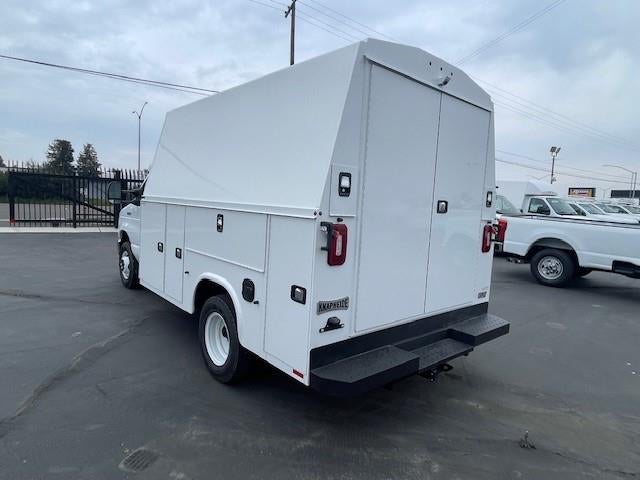 2026 Ford E-350 Standard