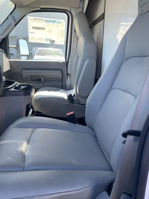 2027 Ford E-350 Standard