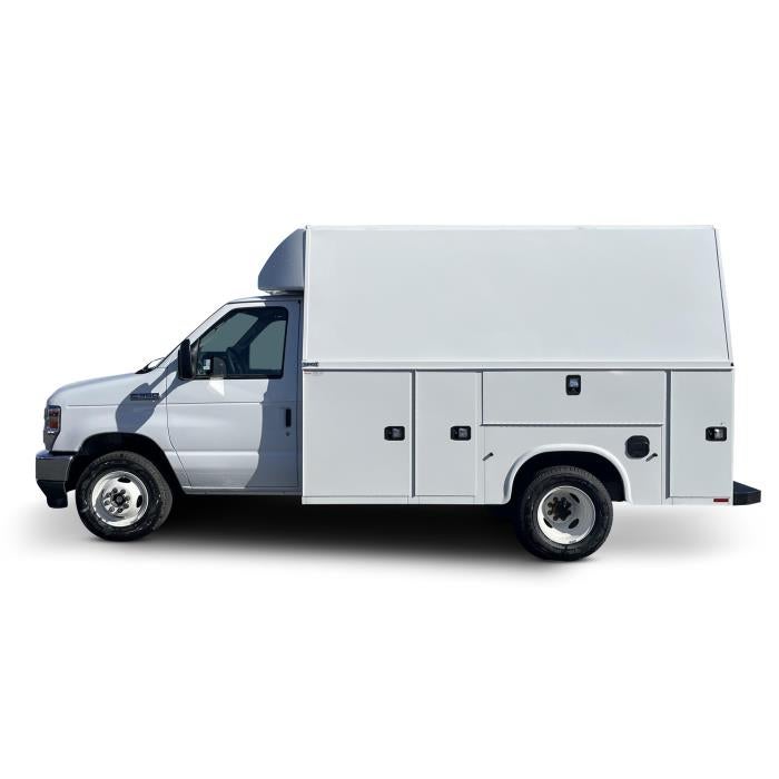 2025 Ford E-350 Standard