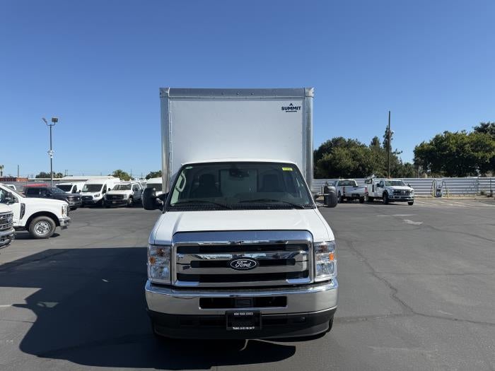 2027 Ford E-450 Standard
