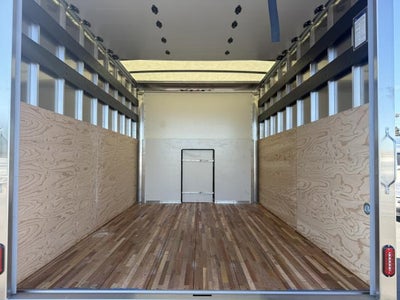 2027 Ford E-450 Standard
