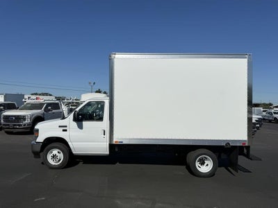 2027 Ford E-450 Standard