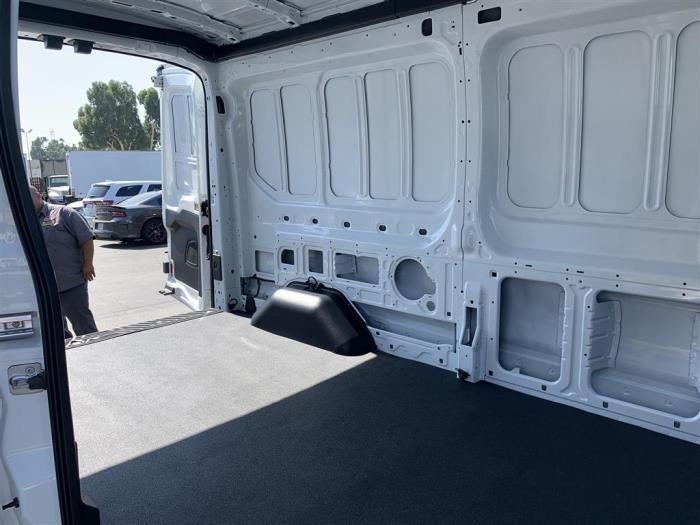 2025 Ford Transit-250 XL