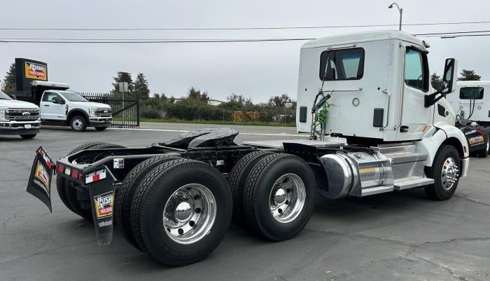 2020 Peterbilt 579 Base