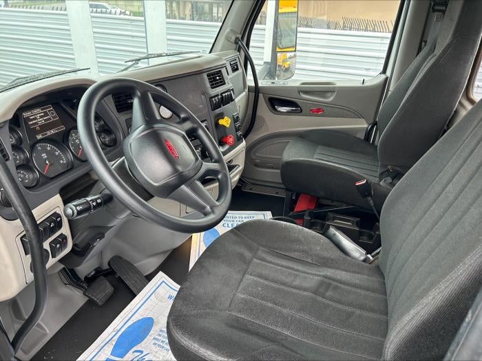 2020 Peterbilt 579 Base