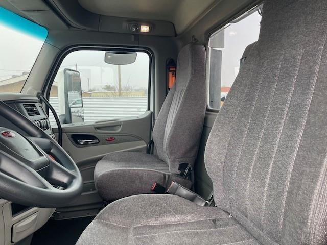 2020 Peterbilt 579 Base