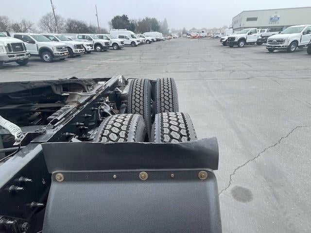 2020 Peterbilt 579 Base