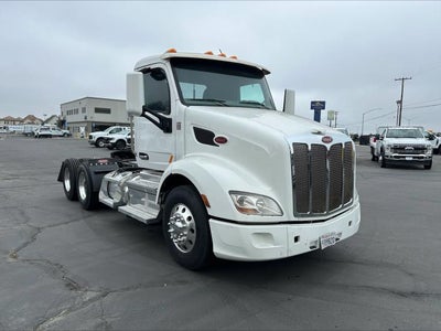 2019 Peterbilt 579 Base