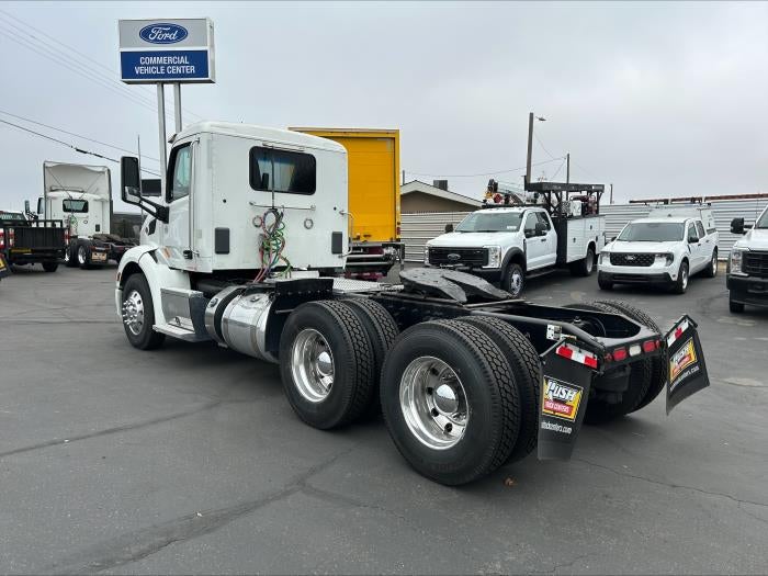 2019 Peterbilt 579 Base