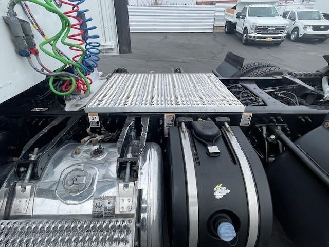 2020 Peterbilt 579 Base