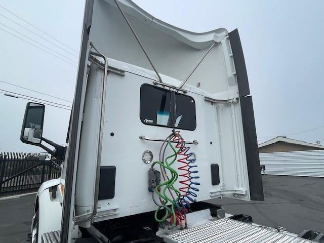 2020 Peterbilt 579 Base